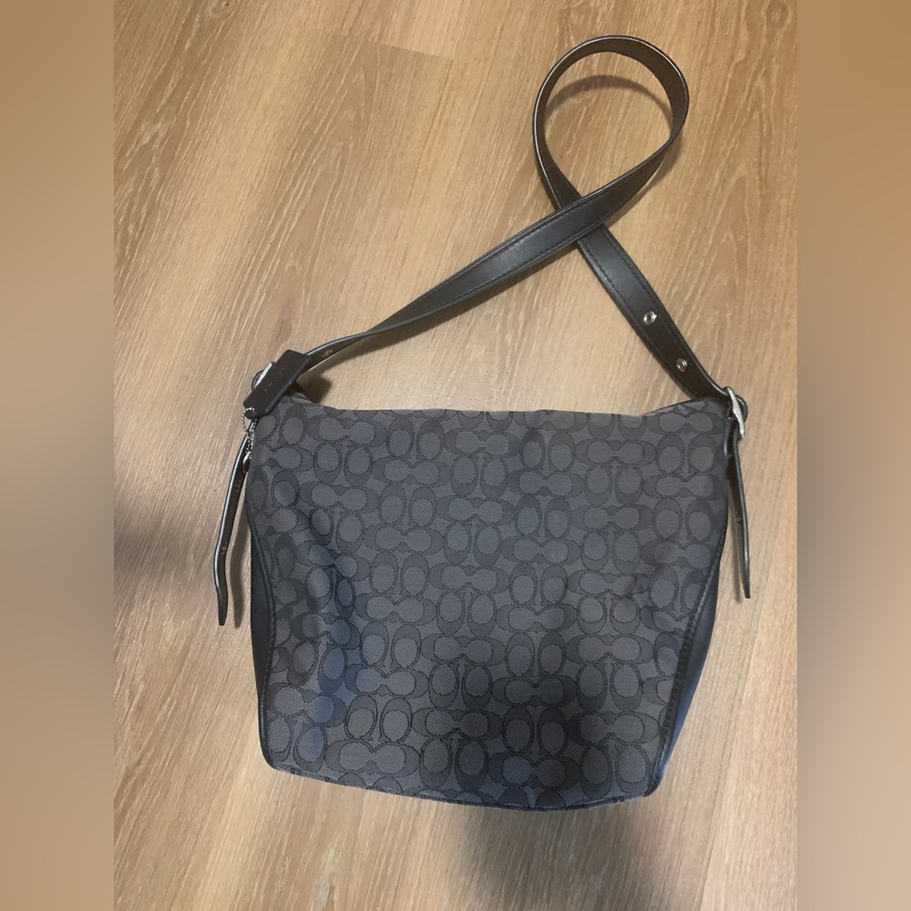Coach Small Dufflette in Signature Jacquard - Picture 4 of 14